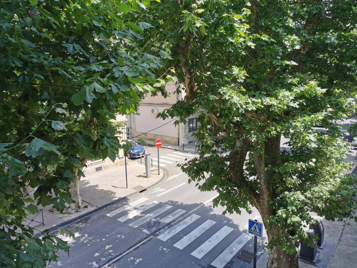 Studio Confort - Clim - Ascenseur Cavaillon Exterior photo
